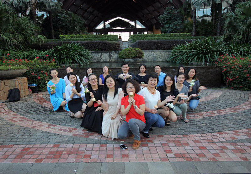 合影2_副本.jpg 合影2_副本.jpg