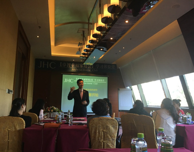 卢老师_副本_副本.jpg 卢老师_副本_副本.jpg